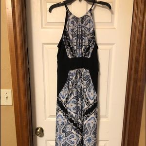 Super flattering maxi dress